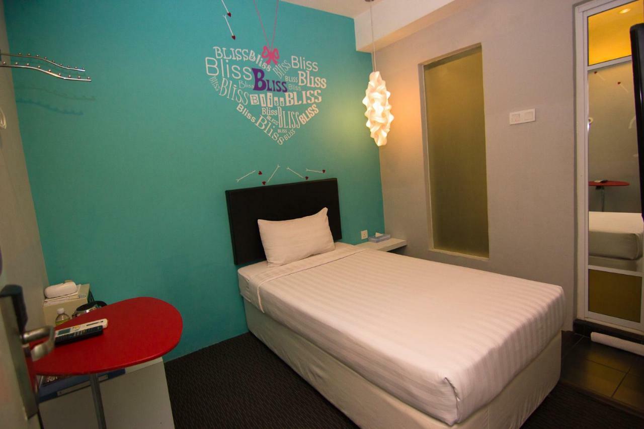 Bliss Boutique Hotel Johor Bahru Exteriör bild